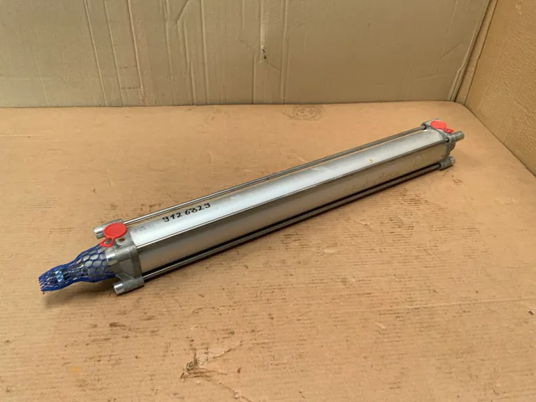 Aventics TRB 63-550 Doppelwirkender Zylinder